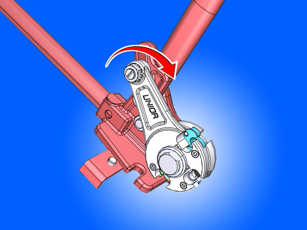 Opening the cutter; To operate correctly, the cutter should be opened by raising the top lever handle to its maximum extent. When fully open, insert the threaded rod into the cutter opening of the corresponding dimension.